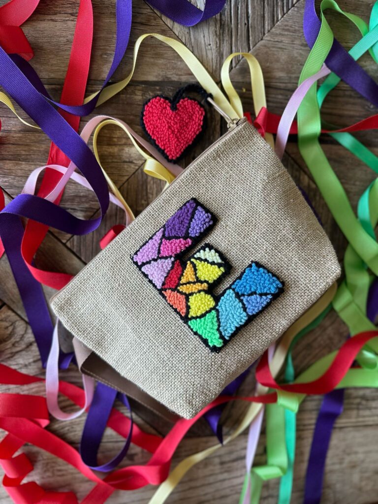 punch needle tote bag letter monogram DIY